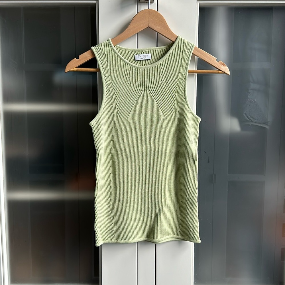 Deveaux - New York - Green /Lime Tank sweater